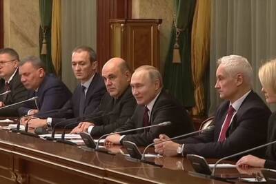 Владимир Путин - Антон Котяков - Минтруда пообещало выполнить майские указы Путина до конца 2021 года - mk.ru - Россия