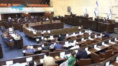 Ярив Левин - Коалиция отступает: кнессет одобрил три инициативы оппозиции - vesty.co.il - Израиль