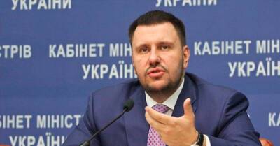 Виктор Янукович - Александр Клименко - Рикард Джозвяк - В ЕС согласовали снятие санкций с министра времен Януковича - СМИ - bin.ua - Украина