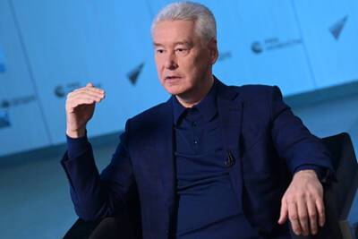 Сергей Собянин - Собянин призвал уменьшить число мигрантов в сфере ЖКХ - lenta.ru - Москва