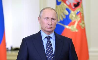 Владимир Путин - Дмитрий Песков - В Кремле рассказали об отношении Путина к непопулярным ковидным мерам - tvc.ru - Россия