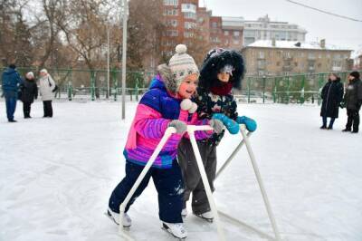 Ледовый каток открыли в центре Новосибирска - sib.fm - Новосибирск - Дзержинск