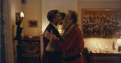 Почтовая служба Норвегии выпустила новогоднюю рекламу с Сантой-геем (видео) - focus.ua - Норвегия - Украина