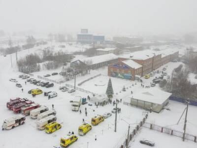 Сергей Цивилев - В Кемеровской области приостановили спасательную операцию из-за угрозы взрыва. Под землей остаются 46 шахтеров - gordonua.com - Россия - Украина - Кемеровская обл. - Кемерово