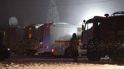 Бывший спасатель оценил оборудование оставшихся в шахте в Кузбассе горняков - iz.ru - Россия - Израиль