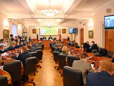 Алексей Островский - Алексей Гусев - Бюджет Смоленской области принят в первом чтении - rabochy-put.ru - Россия - Смоленск - Смоленская обл.