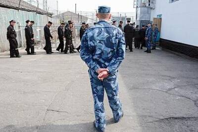 42-летнему россиянину дали 12 лет колонии за убийство 17-летней возлюбленной - lenta.ru - Россия - Волгоград