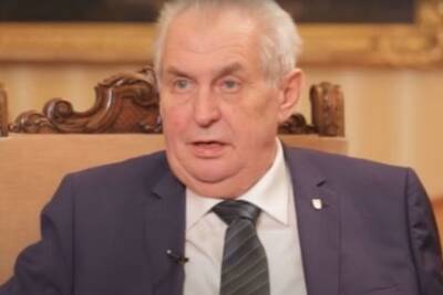 Милош Земан - Президент Чехии Земан заболел коронавирусом - mk.ru - Чехия - Прага