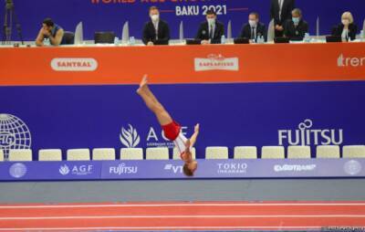 В Баку стартовал второй день 28-х Всемирных соревнований среди возрастных групп по прыжкам на батуте и тамблингу (ФОТО) - trend.az