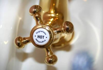 Стала известна причина отключения горячего водоснабжения в домах Бокситогорска - online47.ru - Бокситогорск