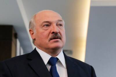 Александр Лукашенко - Лукашенко приехал в лагерь беженцев на границе с Польшей - mk.ru - Белоруссия - Германия - Польша - Варшава