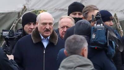 Александр Лукашенко - Лукашенко назвал приблизительное число беженцев из стран Ближнего Востока в Белоруссии - russian.rt.com - Россия - Белоруссия - Ирак - Польша
