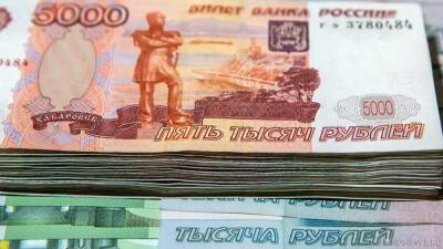 Эльман Мехтиев - Каждый шестой россиянин с кредитом стал невыездным из-за долгов - newdaynews.ru