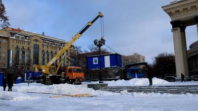 Площадку для главного катка начали готовить в Новосибирске - sib.fm - Новосибирск