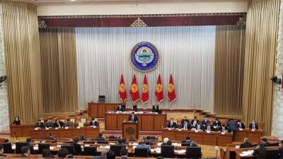 Сооронбая Жээнбеков - Киргизские депутаты не пришли на заседание о лишении неприкосновенности брата бывшего президента - svoboda.org - Киргизия