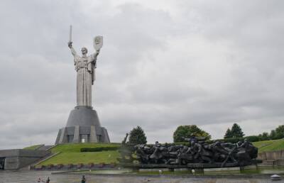 В Киеве хотят изменить пол скульптуре «Родина-мать» и добавить ей крылья - ont.by - Украина - Киев - Белоруссия