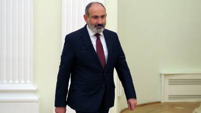 Владимир Путин - Никол Пашинян - Ильхам Алиев - Пашинян назвал позитивной трёхстороннюю встречу в Сочи - russian.rt.com - Россия - Сочи - Армения - Азербайджан