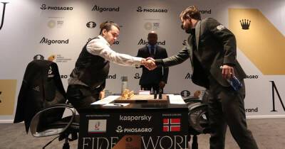 Ян Непомнящий - Карлсен и Непомнящий сыграли вничью за чемпионство мира по шахматам - ren.tv - Норвегия - Россия