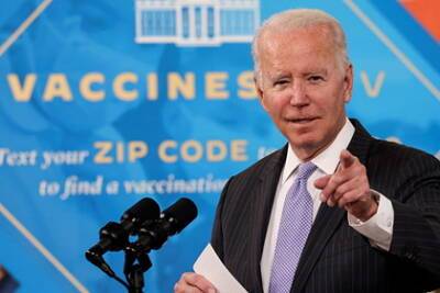 Джо Байден - Байден назвал условие окончания пандемии COVID-19 - lenta.ru - США