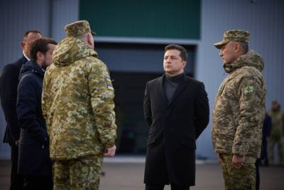 Владимир Зеленский - Юрий Бутусов - Главред украинского СМИ заявил, что подаст на Зеленского в суд за слова о публикации кадров применения БПЛА Bayrkatar на Донбассе - topwar.ru - Украина