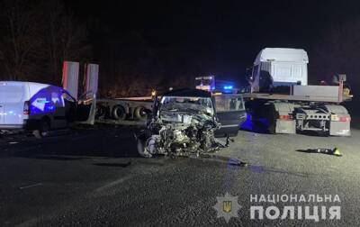 В Винницкой области при ДТП с грузовиком погибли супруги - korrespondent.net - Украина - Винницкая обл.