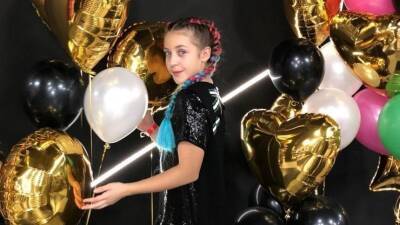 Вера Глаголева - «Сегодня можно все»: внучка Веры Глаголевой с размахом отметила 15-летие - 5-tv.ru