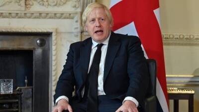 Борис Джонсон - Борис Джонсон заявил о необычном способе передачи «Омикрон»-штамма COVID - 5-tv.ru - Россия - Англия - Великобритания