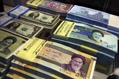 Александр Бахтин - Экономист Бахтин посоветовал не инвестировать в валюты Ирана, Афганистана и Венесуэлы - runews24.ru - Венесуэла - Иран - Афганистан