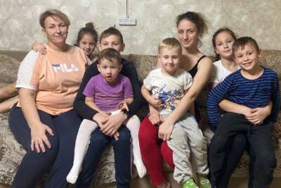 «Я не супермама, я обычная мама, просто детей побольше»: Мать десятерых детей из Башкирии рассказала, как устроен быт в их семье - ufacitynews.ru - Башкирия - Екатеринбург