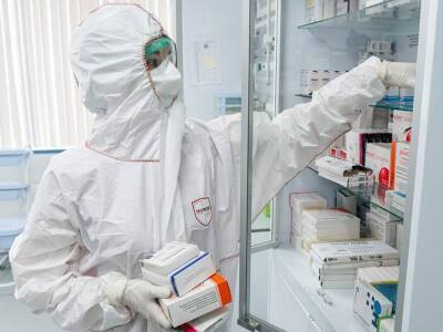 Дикая усталость и головная боль: врачи назвали главные симптомы омикрон-штамма коронавируса - bloknot.ru - Юар