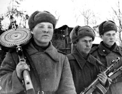 Погоны, медали, портсигары: какие неожиданные вещи оказались надёжнее бронежилетов - Русская семерка - russian7.ru