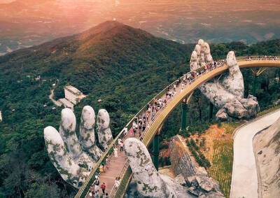 «В руках Бога»: необычный мост во Вьетнаме стал туристическим хитом - vinegret.cz - Чехия - Вьетнам - Таиланд - Дананг