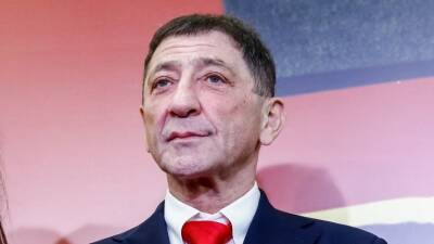 Григорий Лепс - Фото Лепса со шрамом на голове ужаснуло фанатов: «Сделал третью операцию» - 5-tv.ru