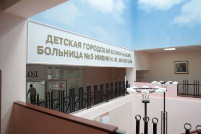 Жители Петербурга пожаловались на отсутствие ремонта в детской больнице им. Филатова - inforeactor.ru - Петербурга