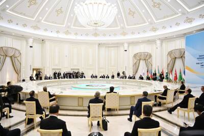 Ильхам Алиев - Гейдар Алиев - Дальновидные идеи общенационального лидера Гейдара Алиева претворяются в жизнь - итоги Ашхабадского саммита - trend.az - Туркмения - Азербайджан - Ашхабад