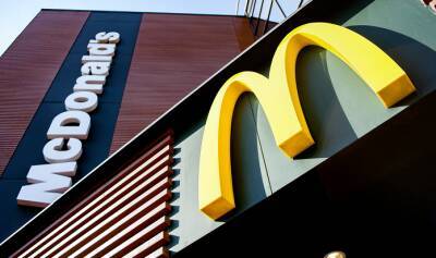 В лондонском McDonald’s в автомате с напитками нашли червей - ukrpost.biz - Лондон