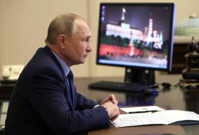 Владимир Путин - Владимир Путин рекомендовал губернаторам взять под личный контроль своевременное введение COVID-ограничений - online47.ru - Россия - Ленинградская обл.