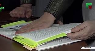 Тумсо Абдурахманов - Ахмат Кадыров - Курс уроков об Ахмате Кадырове в чеченских школах вызвал иронию у пользователей сети - kavkaz-uzel.eu - респ. Чечня