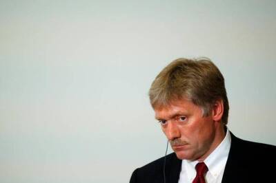 Дмитрий Песков - Песков: новые меры зависят от выводов ученых по штамму - smartmoney.one - Россия - Юар - Reuters