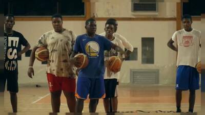 Tam Tam Basket: итальянцы из Африки - ru.euronews.com - Россия - Италия - Барбадос - Сербия