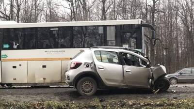 Два человека погибли при столкновении автобуса с легковушкой в Раменском - iz.ru - Москва - Россия - Израиль - Московская обл. - Липецк