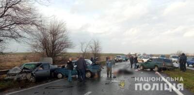 Масштабное ДТП на трассе Одесса-Мелитополь: 1 погибший и 6 пострадавших - vchaspik.ua - Украина - Одесса - Мелитополь