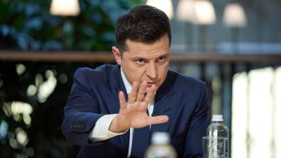 Владимир Зеленский - Алексей Пушков - Ренат Кузьмин - Пушков заявил о недовольстве украинцев политикой Зеленского - iz.ru - Россия - Украина - Киев - Израиль