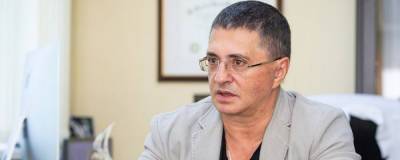 Александр Мясников - Михаил Мурашко - Мясников развеял популярный миф о вакцинации от коронавируса - runews24.ru