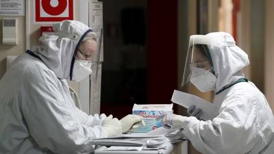 Врач назвала причины выпадения волос после перенесенного COVID-19 - iz.ru - Израиль