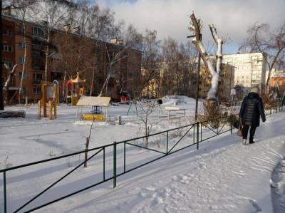 Приёмку благоустроенных дворов депутаты проводят вместе с жителями - sib.fm - Новосибирск