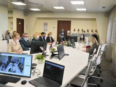 В Кузбассе обсудили меры поддержки бизнеса во время пандемии - gazeta.a42.ru - Кемеровская обл.