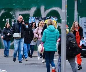 Число поддерживающих введение локдауна украинцев снизилось до минимального за полгода уровня - goodnews.ua - Украина - Крым