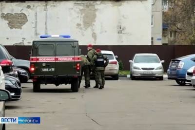 Антон Макаров - Воронежский «балтиморский стрелок», расправившийся с сослуживцами, останется в СИЗО до конца года - vrn.mk.ru - Москва
