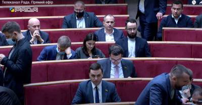Руслан Стефанчук - Депутаты опять проигнорировали масочный режим в Раде - kp.ua - Украина - Киев